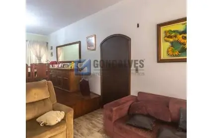 Imagem: Sobrado para Alugar, Baeta Neves