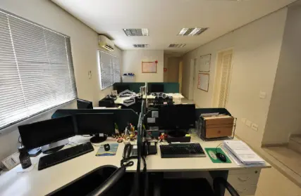 Imagem: Prédio Comercial para Venda, Barcelona