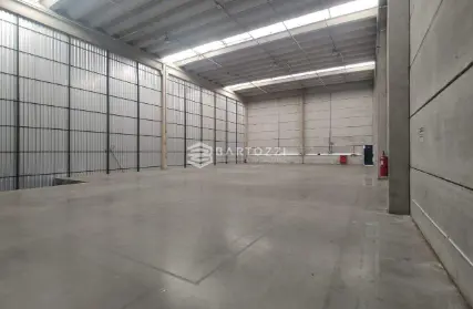 Imagem: Galpão / Salão para Alugar, Piraporinha