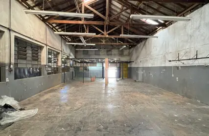 Imagem: Galpão / Salão para Alugar, Planalto