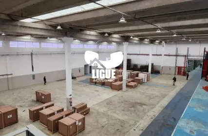 Imagem: Galpão / Salão para Alugar, Piraporinha