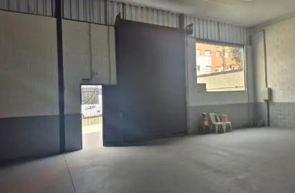 Imagem: Galpão / Salão para Alugar, Água Rasa