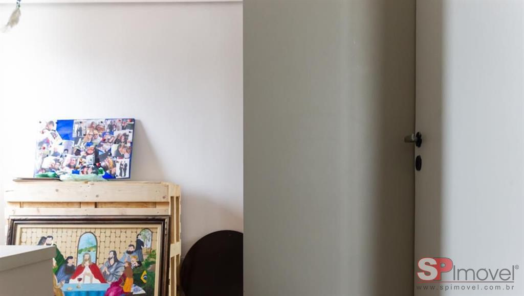 Apartamento à venda com 4 quartos, 198m² - Foto 9