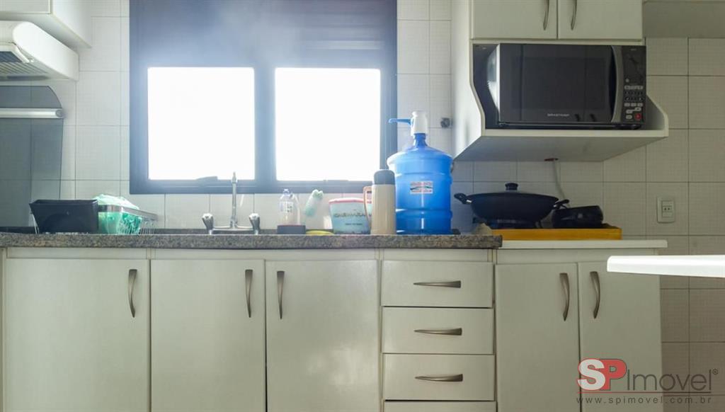Apartamento à venda com 4 quartos, 198m² - Foto 16