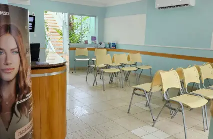 Casa Comercial à Venda em Santana com 6 quartos - 160 m²