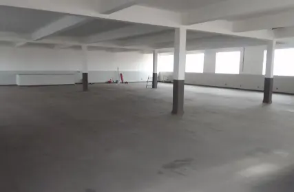 Imagem: Galpão / Salão para Alugar, Chora Menino