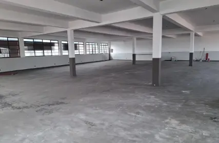 Imagem: Galpão / Salão para Alugar, Chora Menino