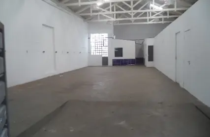 Imagem: Galpão / Salão para Alugar, Luz